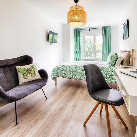 Apartamento 4 estaciones - Tu hogar en el corazón de Oviedo Exterior foto