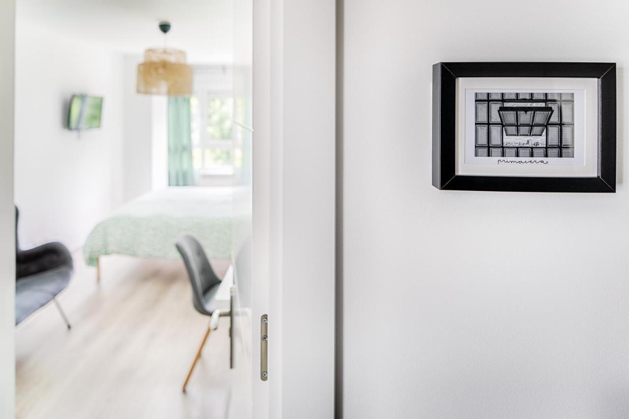 Apartamento 4 estaciones - Tu hogar en el corazón de Oviedo Exterior foto